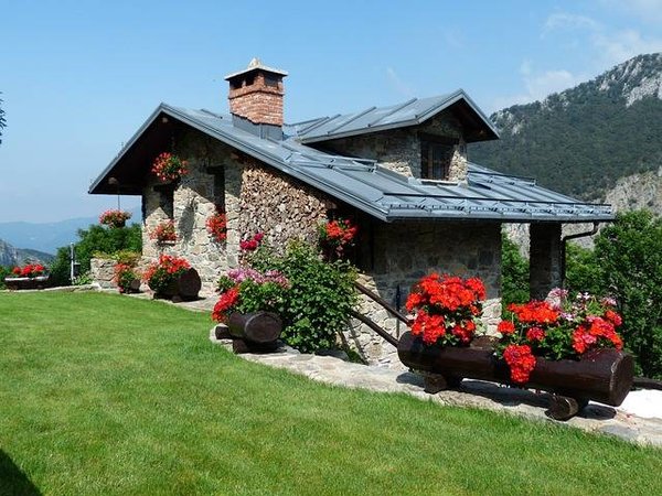 Découvrez les secrets d'un séjour réussi avec notre guide ultime de location de gîte en Ardèche